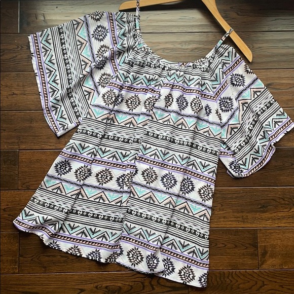 Miken swim coverup Aztec design cold shoulder - Picture 6 of 7